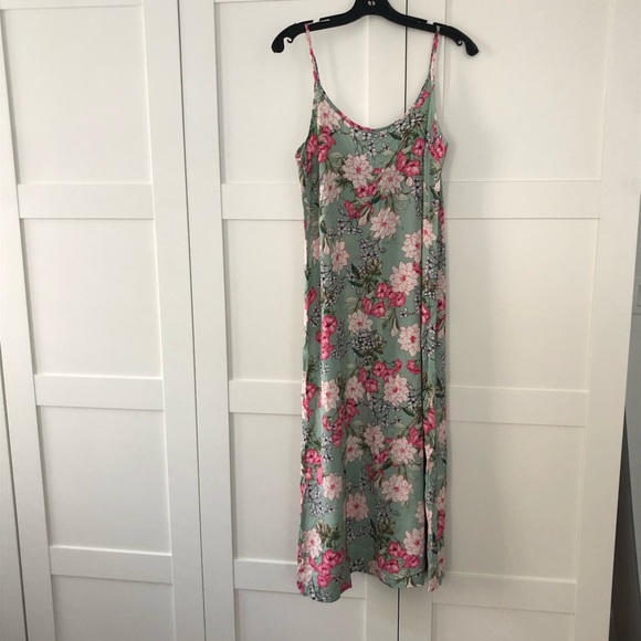 NWT Forever 21 Sage Maxi Dress - Picture 5 of 6
